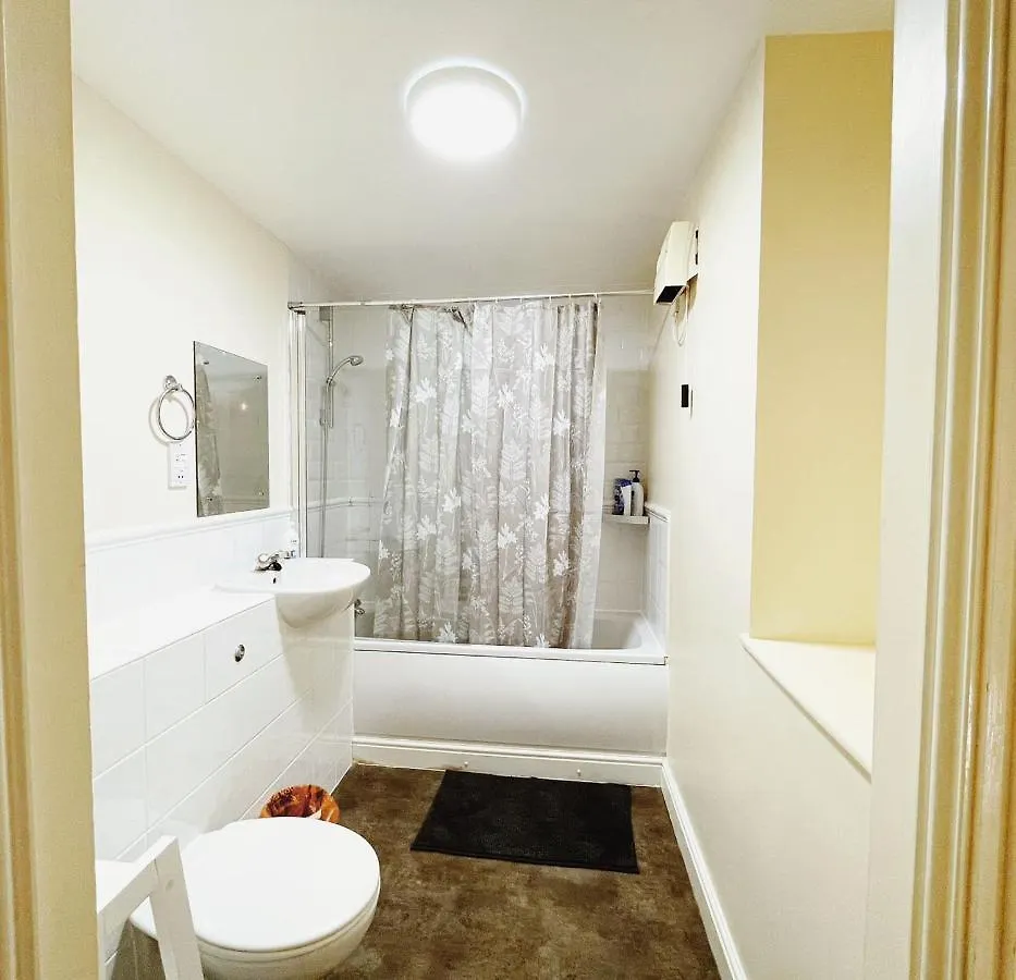 Cozy Entire 2Br Flat With 2 Bathrooms And Free Parking Cambridge  Apartment Cambridge (Cambridgeshire)