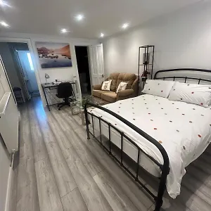 Apartment Adorable 1-bedroom Entire Place With Free Parking, Cambridge (Cambridgeshire)